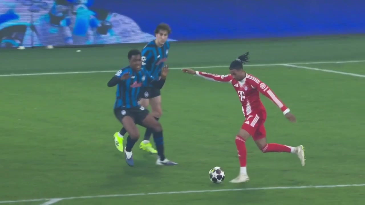 鲍亚雄神扑拒拜合拉木近距头槌