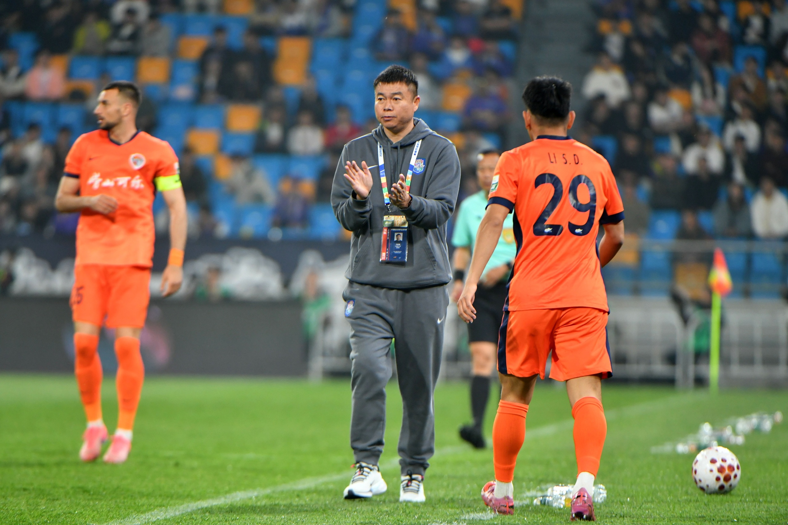 津门虎下午抵京备战国安 于根伟明牌应对人员荒