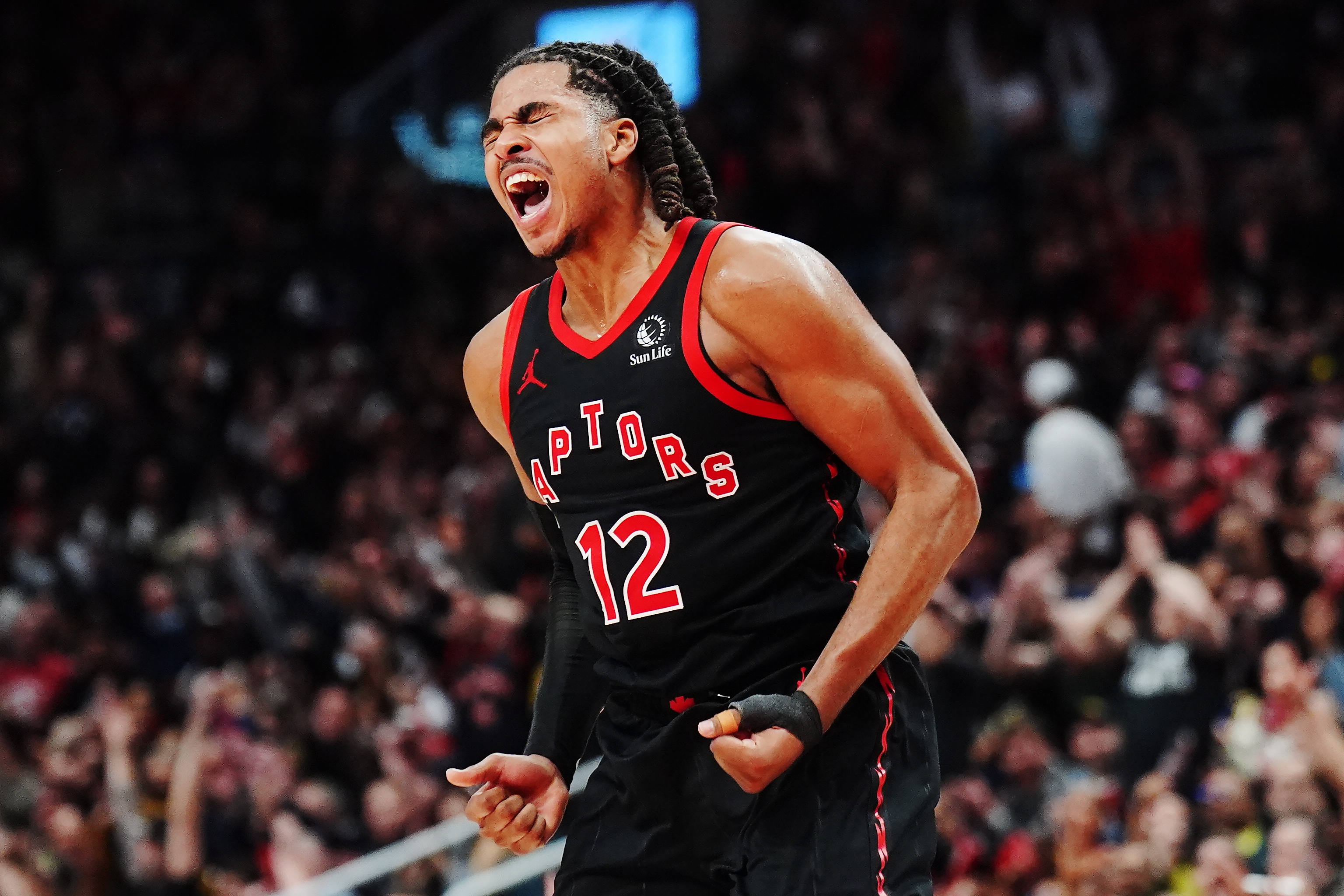 夏季联赛新秀扫描：博伊尔斯15+10 埃奇库姆36分钟6分 哈珀低迷