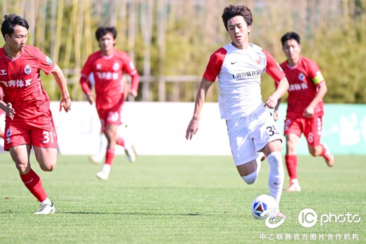 温钧翔点射 海港富盛经开客场1-0终结泰安天贶主场不败