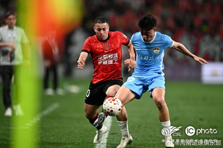 成都蓉城3-0河南，索罗金破门韦世豪拜合拉木建功