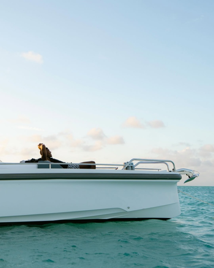 东契奇调侃八村塁度假:省着点花 后者回应借贷被拒 东契奇调侃八村塁度假:省着点花 后者回应借贷被拒