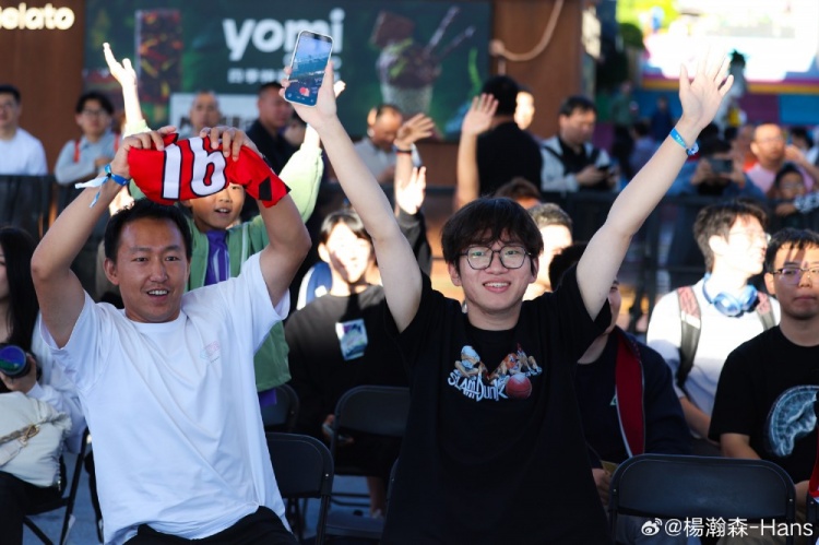 杨瀚森北京球迷活动后微博致谢:篮球这条路有你们真好 杨瀚森北京球迷活动后微博致谢:篮球这条路有你们真好